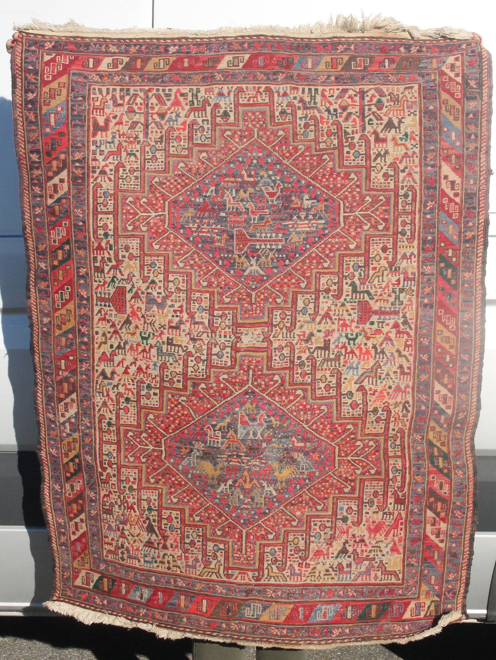 3'9"x4'9" Oriental area rug: 3'9"x4'9" Oriental area rug