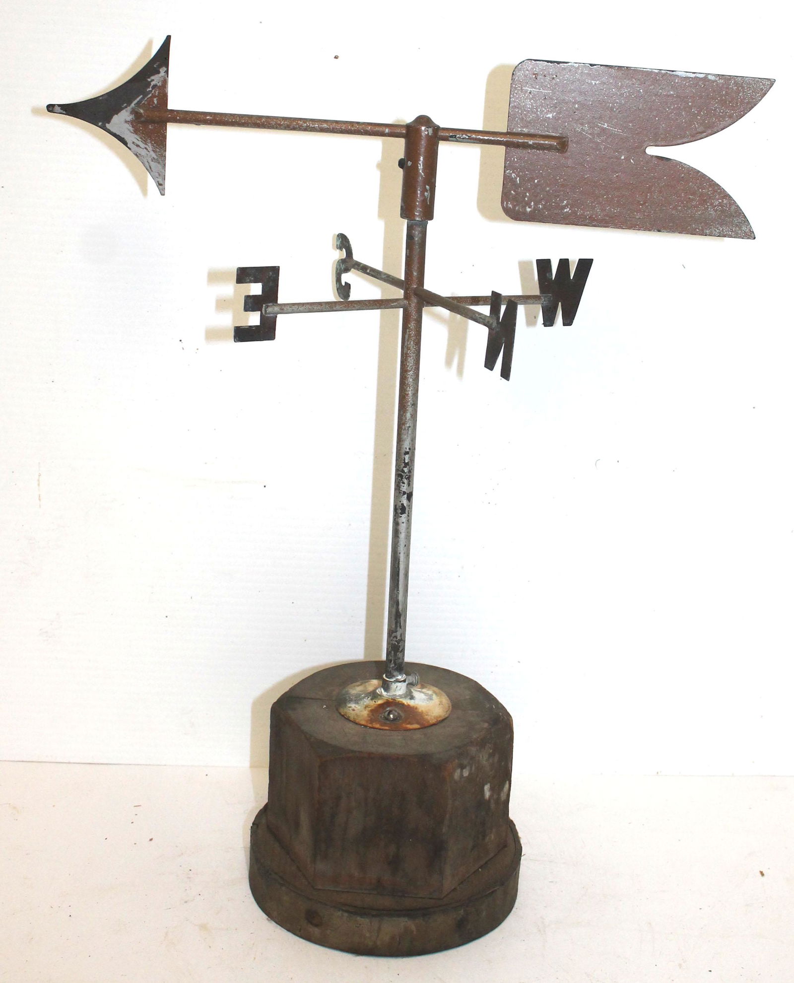 Vintage copper arrow w directionals weathervane on (1 of 3)