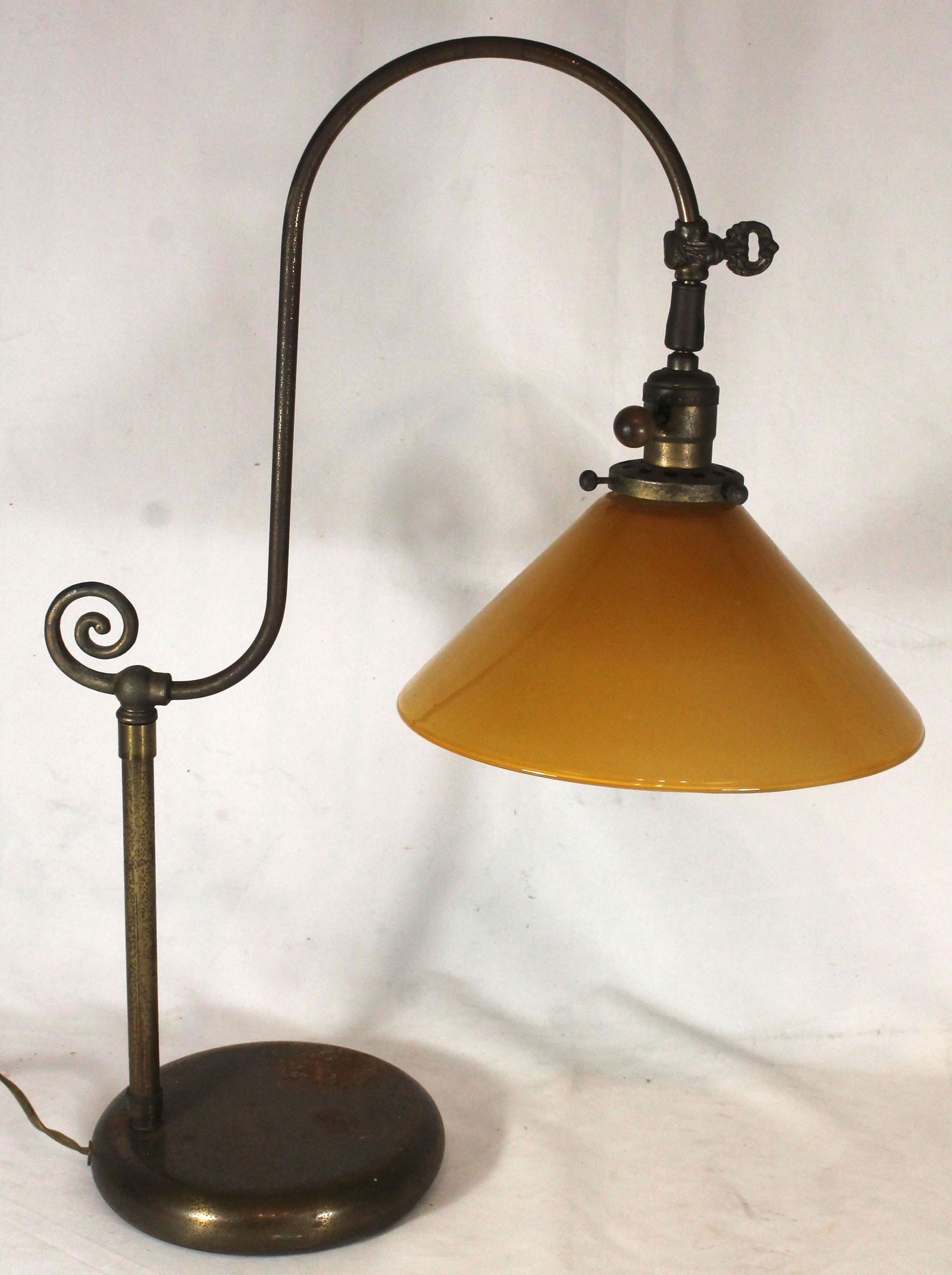 Antique desk lamp w amber glass shade - 23" tall w 10" (1 of 5)