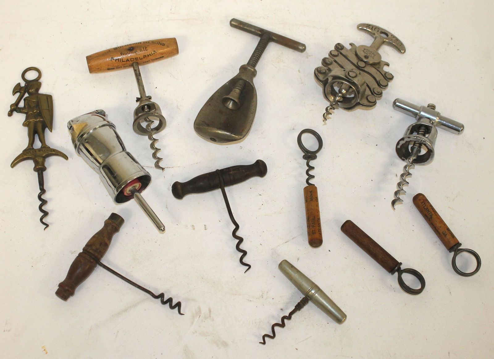 Assorted lot of vintage/antique cork screws (1 of 7)