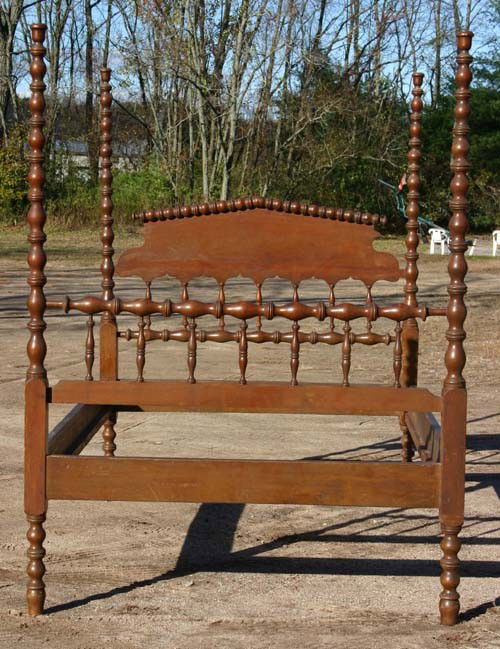 unusual 19thC tall post spool double bed - height: unusual 19thC tall post spool double bed - height of posts is 6 feet tall