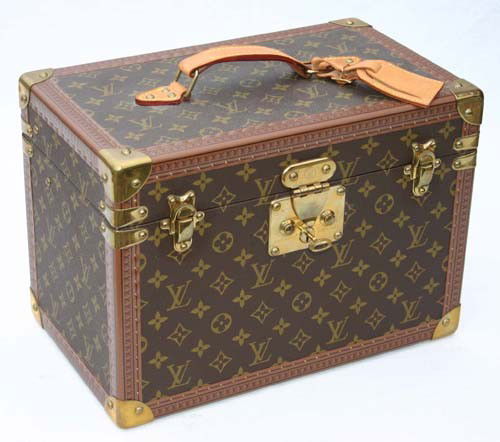 fabulous 30-35 yr old Louis Vuitton hard luggage t: fabulous 30-35 yr old Louis Vuitton hard luggage train case in mint condition w full interior & orig tag & key - 14" wide x 10" tall x 8 1/2" deep