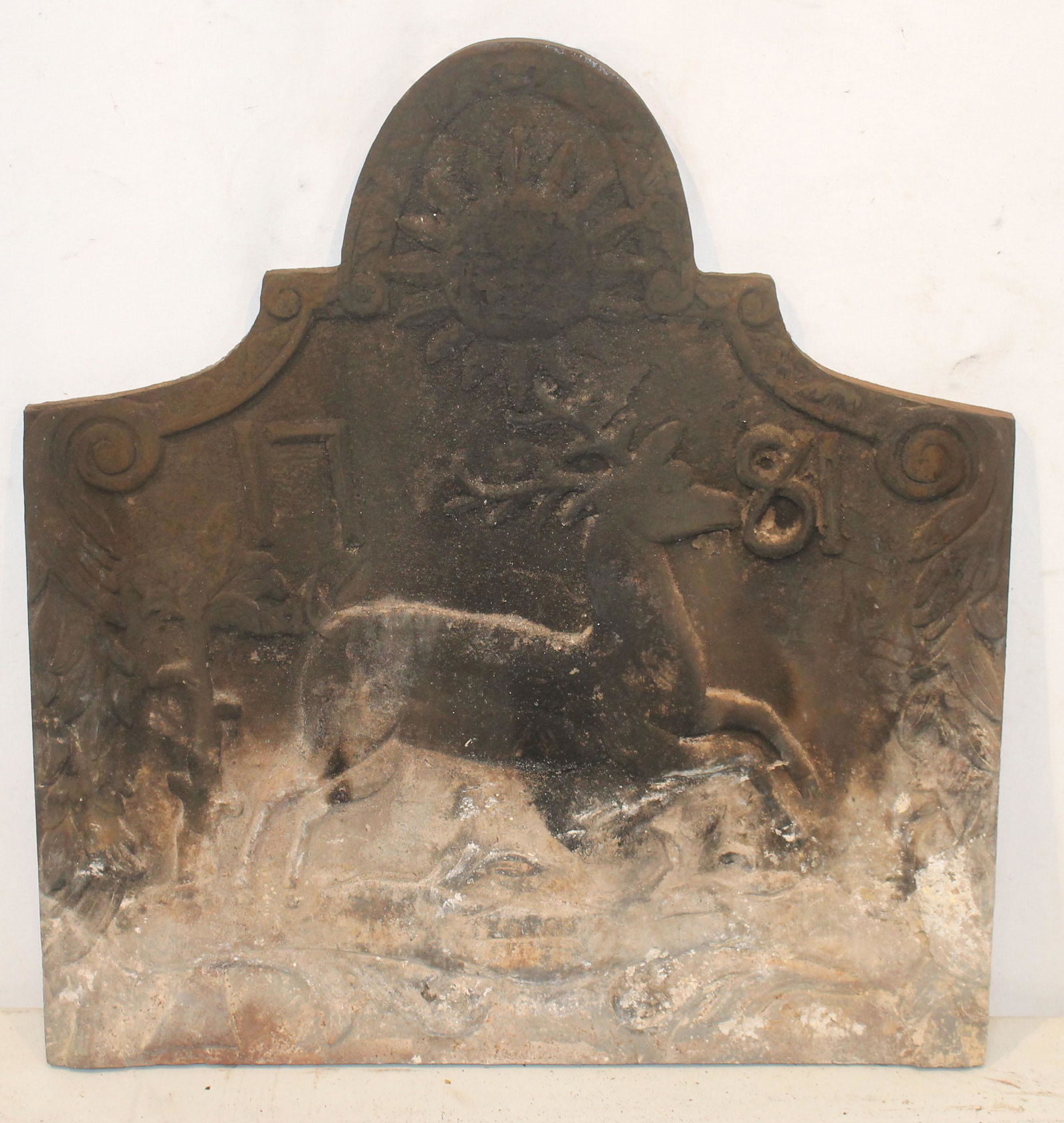 Contemporary antique style cast iron fire back w running stag w sun & 1781 dec - 21" tall x 19 1/2" (1 of 4)