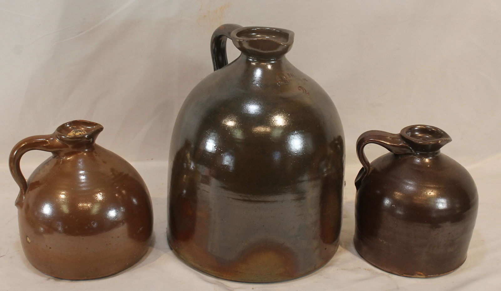 Stoneware pudding mold - 9 3/4" diam (1 of 19)