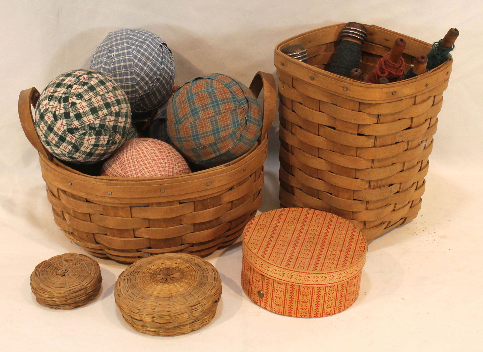 Sewing/basket lot incl 2 Longaberger baskets filled with contemporary cloth balls & contemporary (1 of 9)