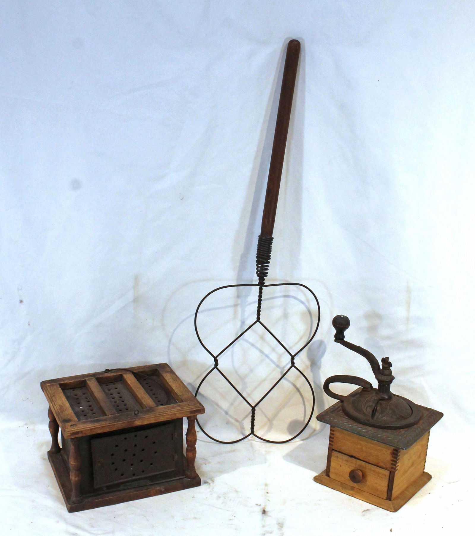 Misc lot of antique style items incl rug beater, coffee grinder & footwarmer (1 of 5)