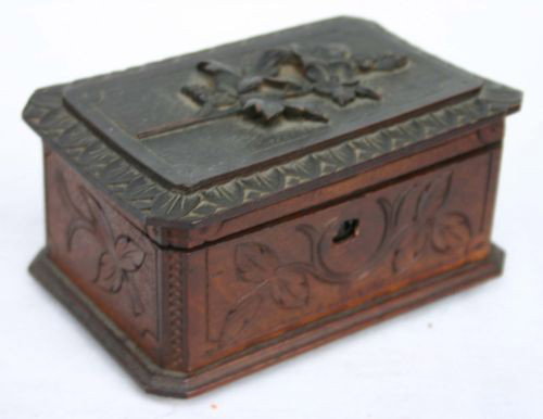 antique carved Black Forest jewelry box - 5 1/2" x : antique carved Black Forest jewelry box - 5 1/2" x 3 3/4"