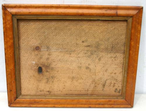 antique birdseye maple frame w gold liner - aprox : antique birdseye maple frame w gold liner - aprox 16x12 interior