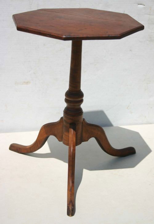 fine form 18thC NH tiger maple candlestand: fine form 18thC NH tiger maple candlestand