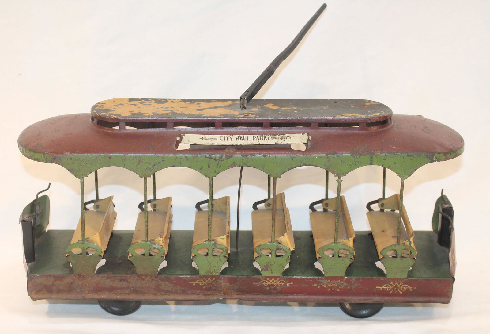 Lionel/Converse 2-7/8" Gauge #300 "City Hall Park" Trolley ca. 1902 - 15" long x 8" tall (1 of 9)