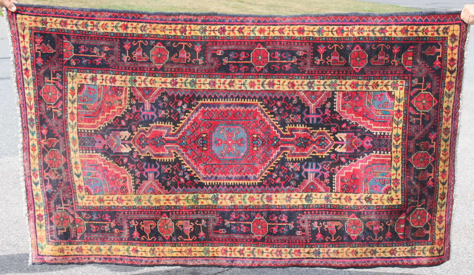 Oriental area rug - 3'5"x5'10" (1 of 8)