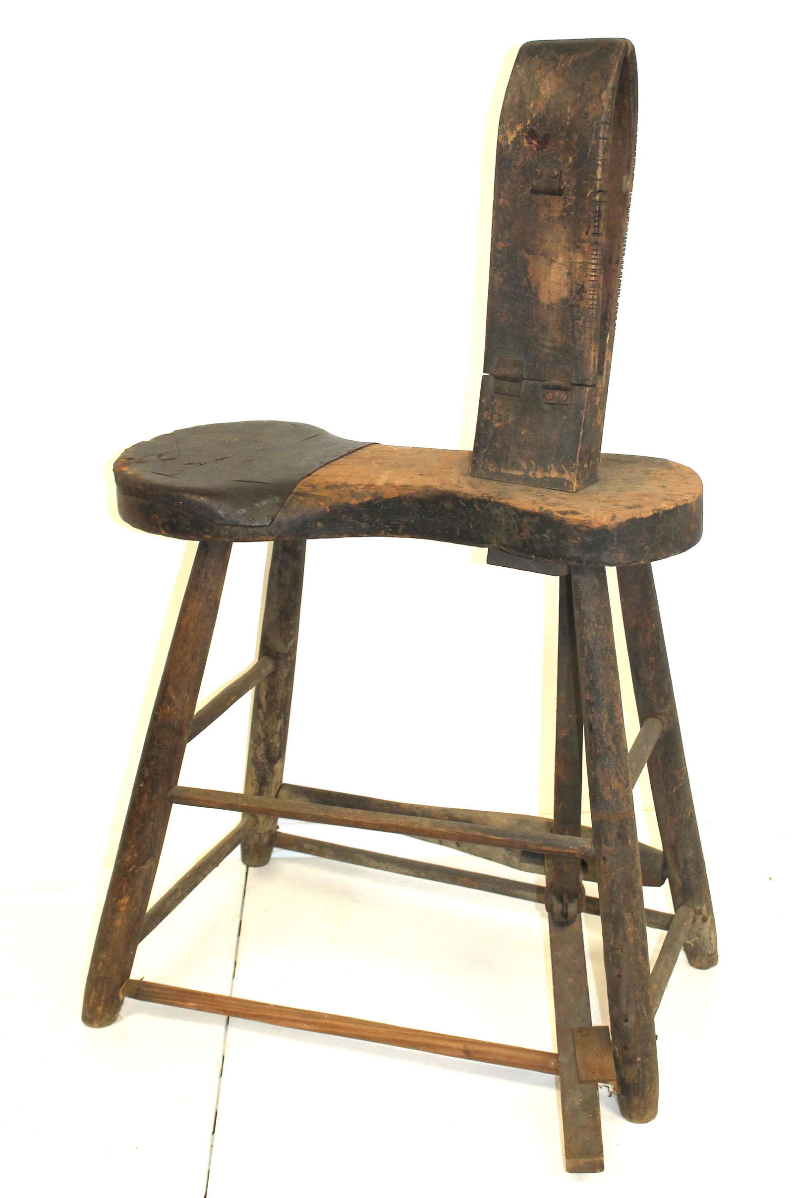 Primitive antique cobbler's bench (1 of 4)