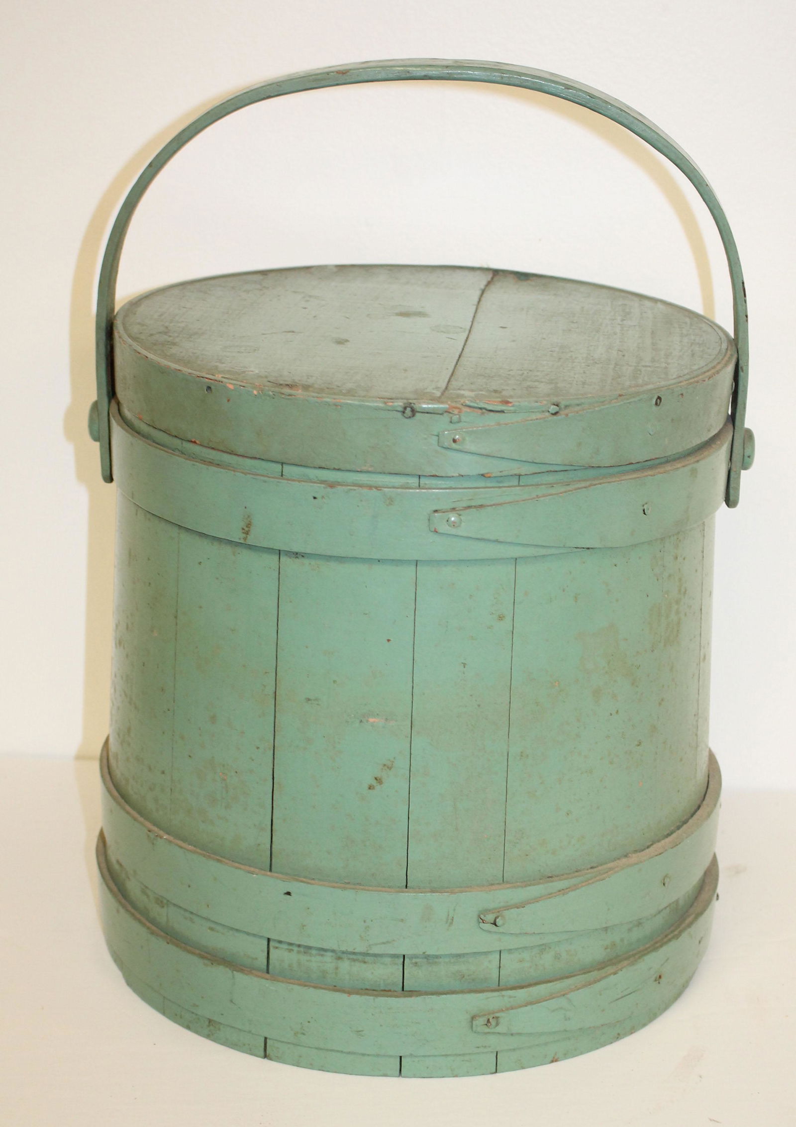 Medium sized covered firkin in green paint - 12" tall x 11 1/2" diam top (1 of 8)