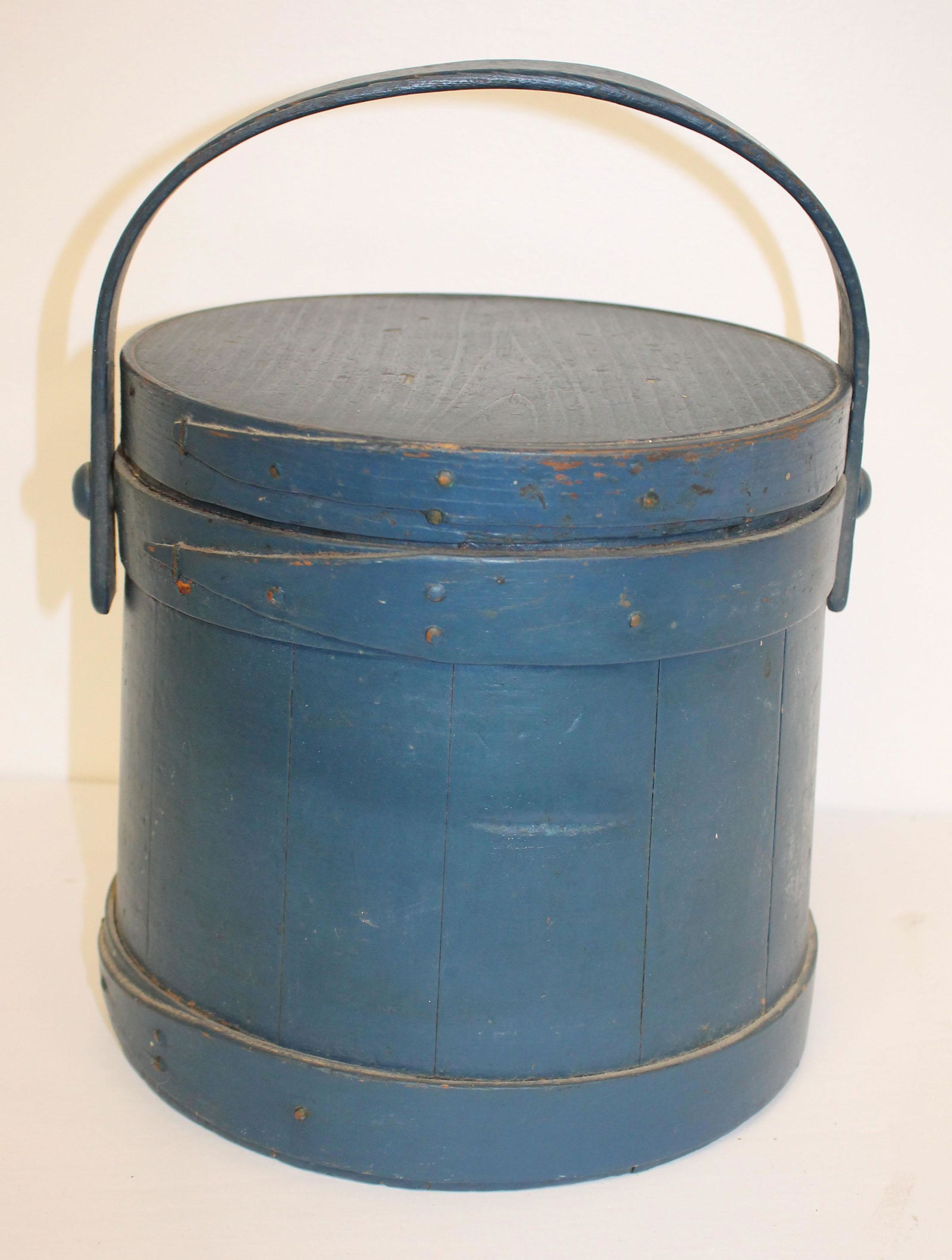 Small covered firkin in dark blue paint - 9 1/2" tall x 9 1/2" diam top (1 of 6)