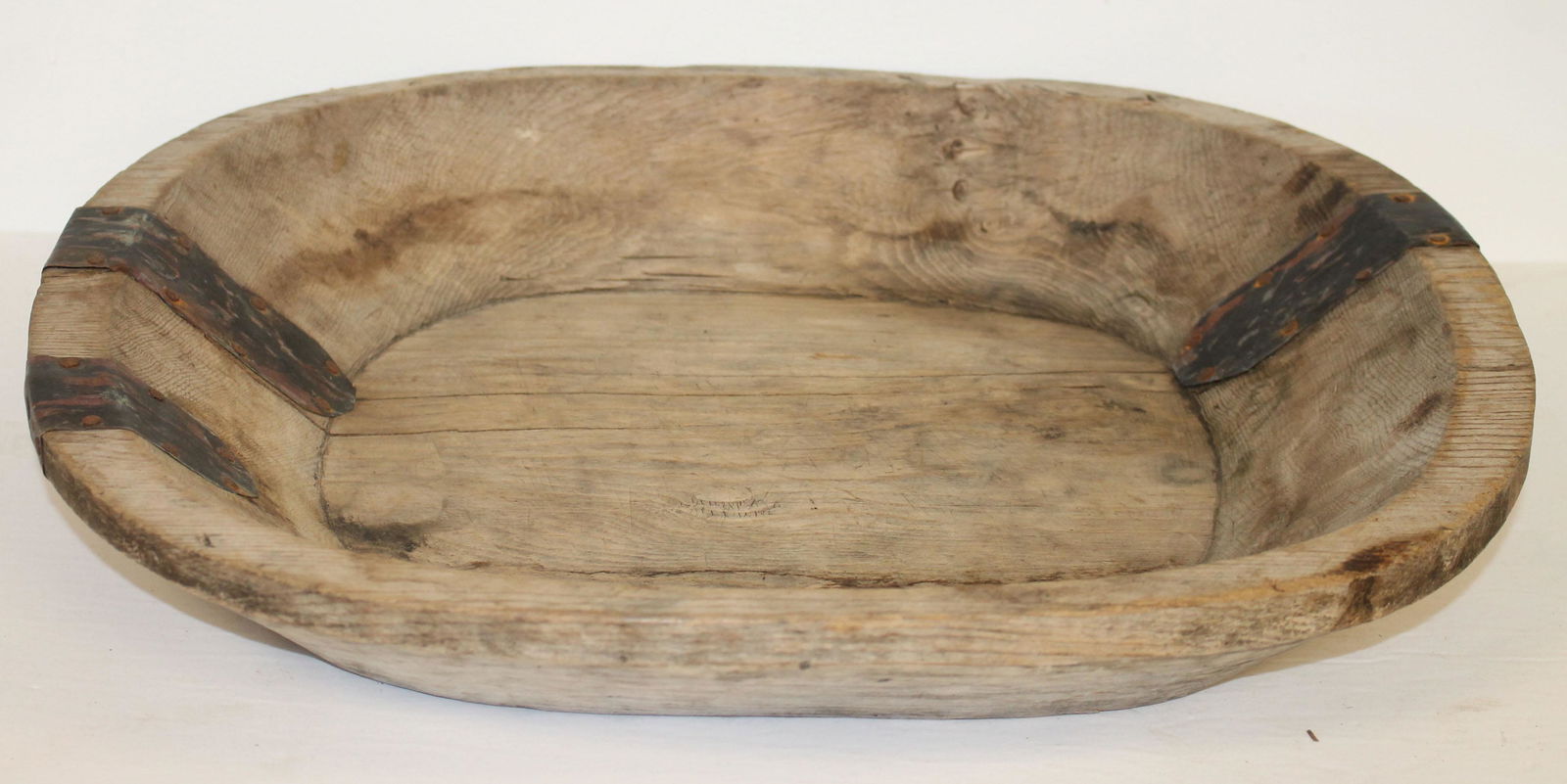 Antique wooden trencher w make-do repair - 19 1/2"x17 1/2" (1 of 7)