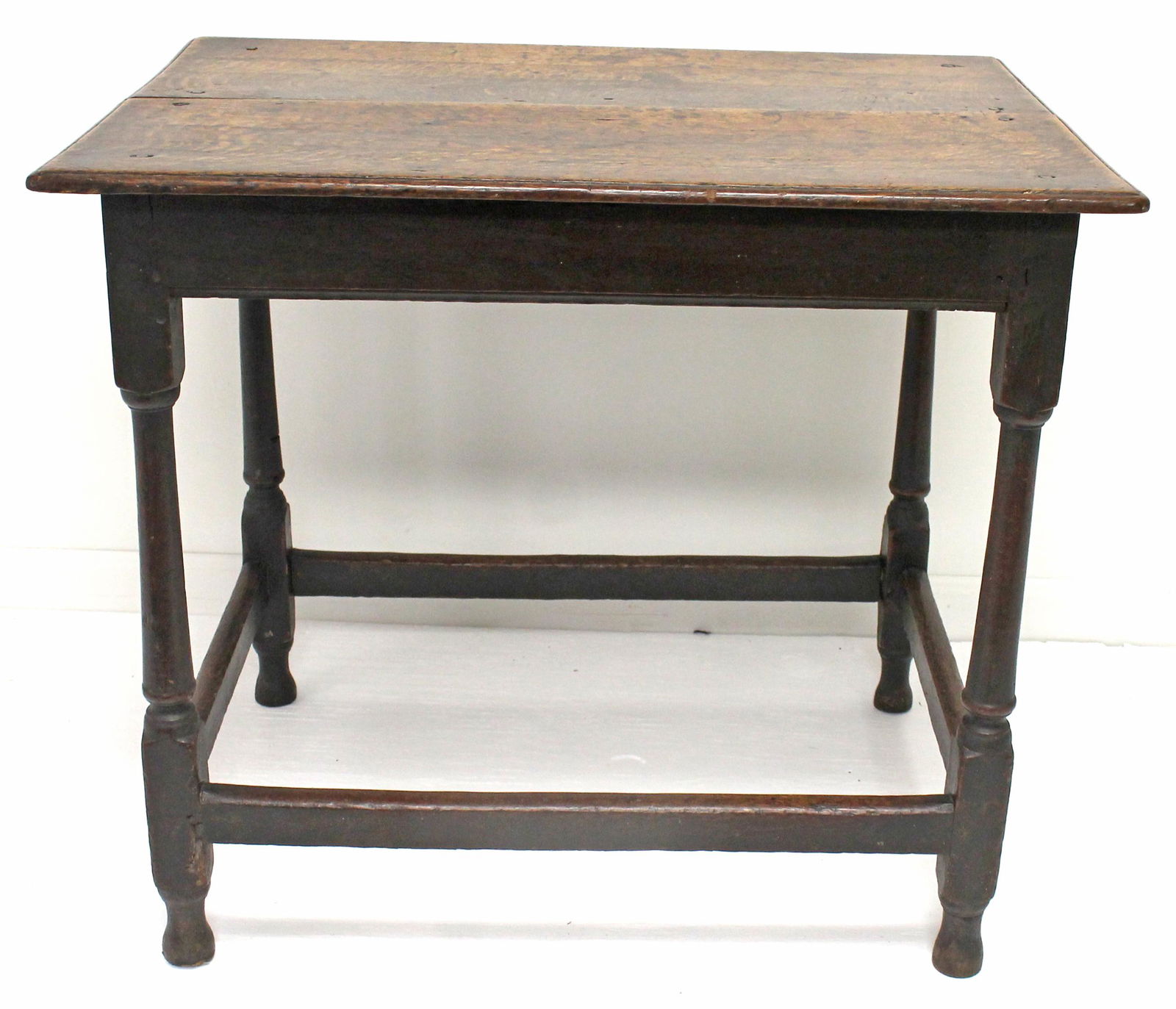 18thC oak tavern table - 31 1/2"x23 top x 27" tall (1 of 8)