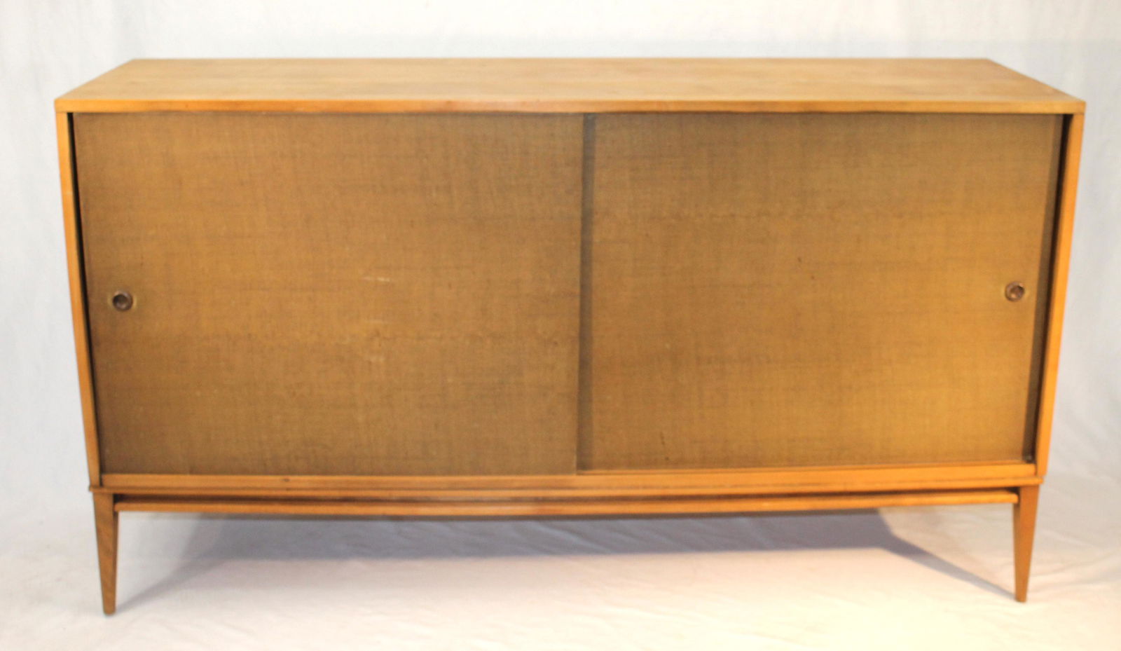 Paul McCobb "Planner Group" Credenza. From the Grosse Pointe Estate of John V. Sheoris. - 33 1/4" (1 of 5)
