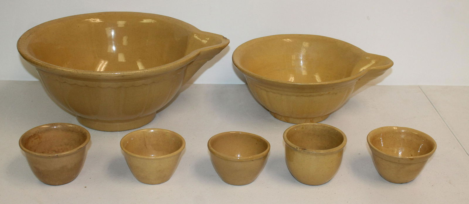 Lot of yellowware incl 2 batter bowls & 5 ramekins (1 of 11)