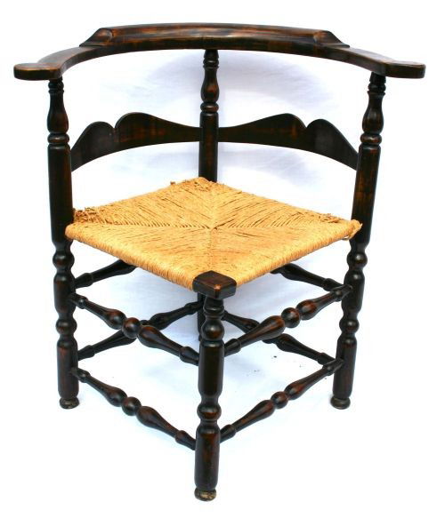Great boldly turned ca 1780 round about or corner: Great boldly turned ca 1780 round about or corner chair w rare shaped splats & rare orig button feet