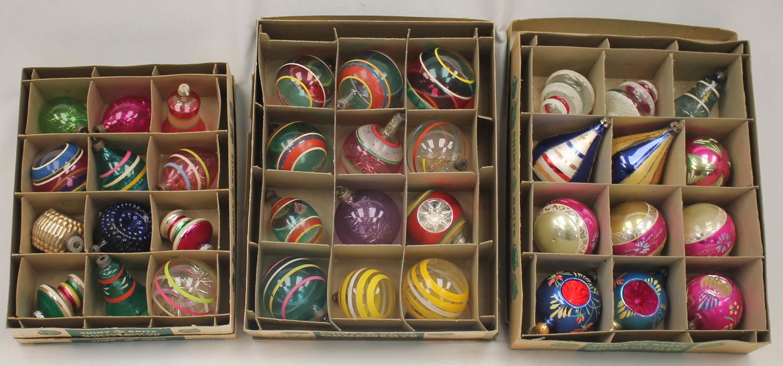 Lot of 3 orig boxed Shiny Bright glass Christmas tree ornaments (1 of 5)