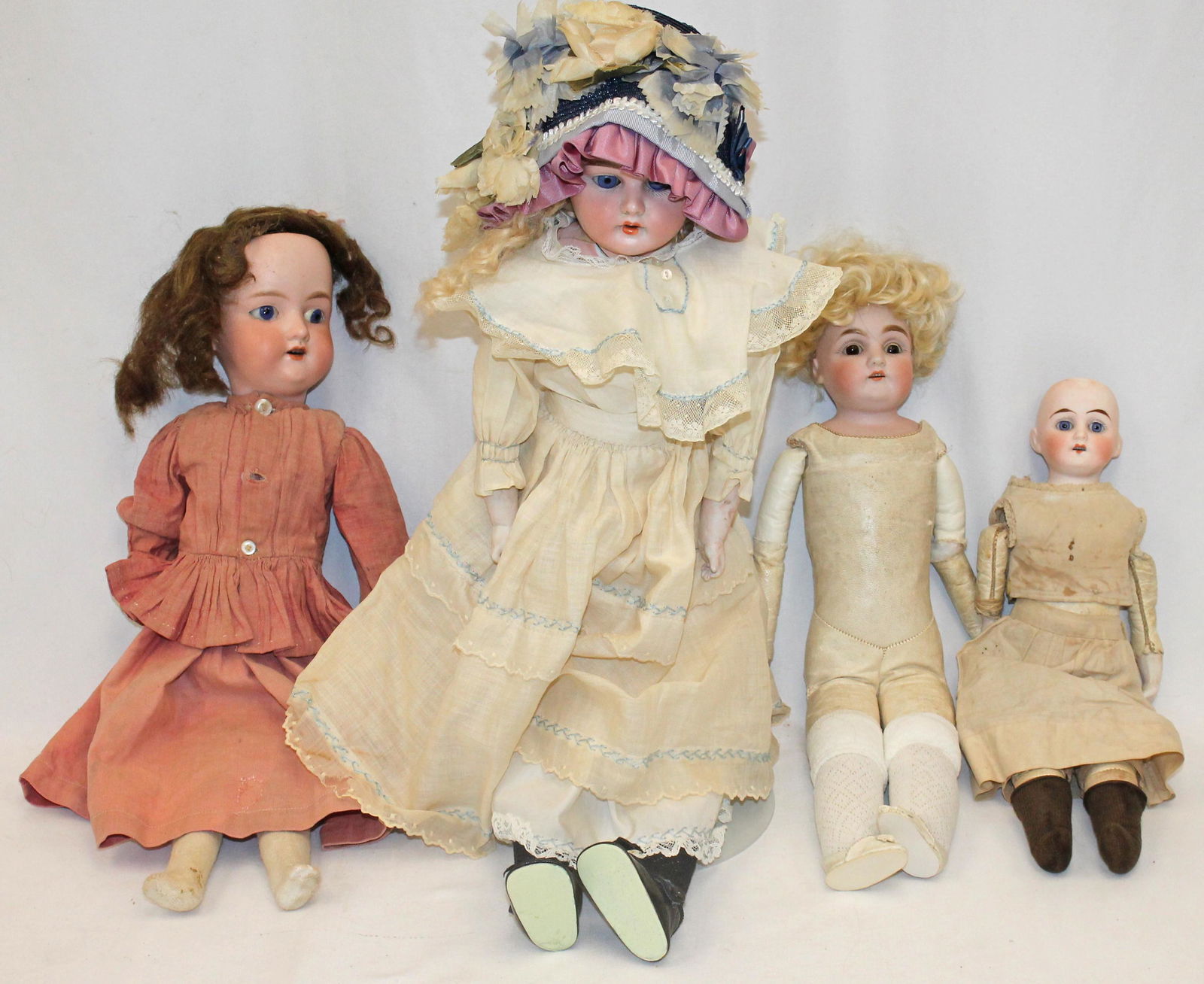 Lot of 4 antique bisque head dolls - 2 w sleep eyes - all as found - 18", 17", 16" & 13" tall (1 of 10)