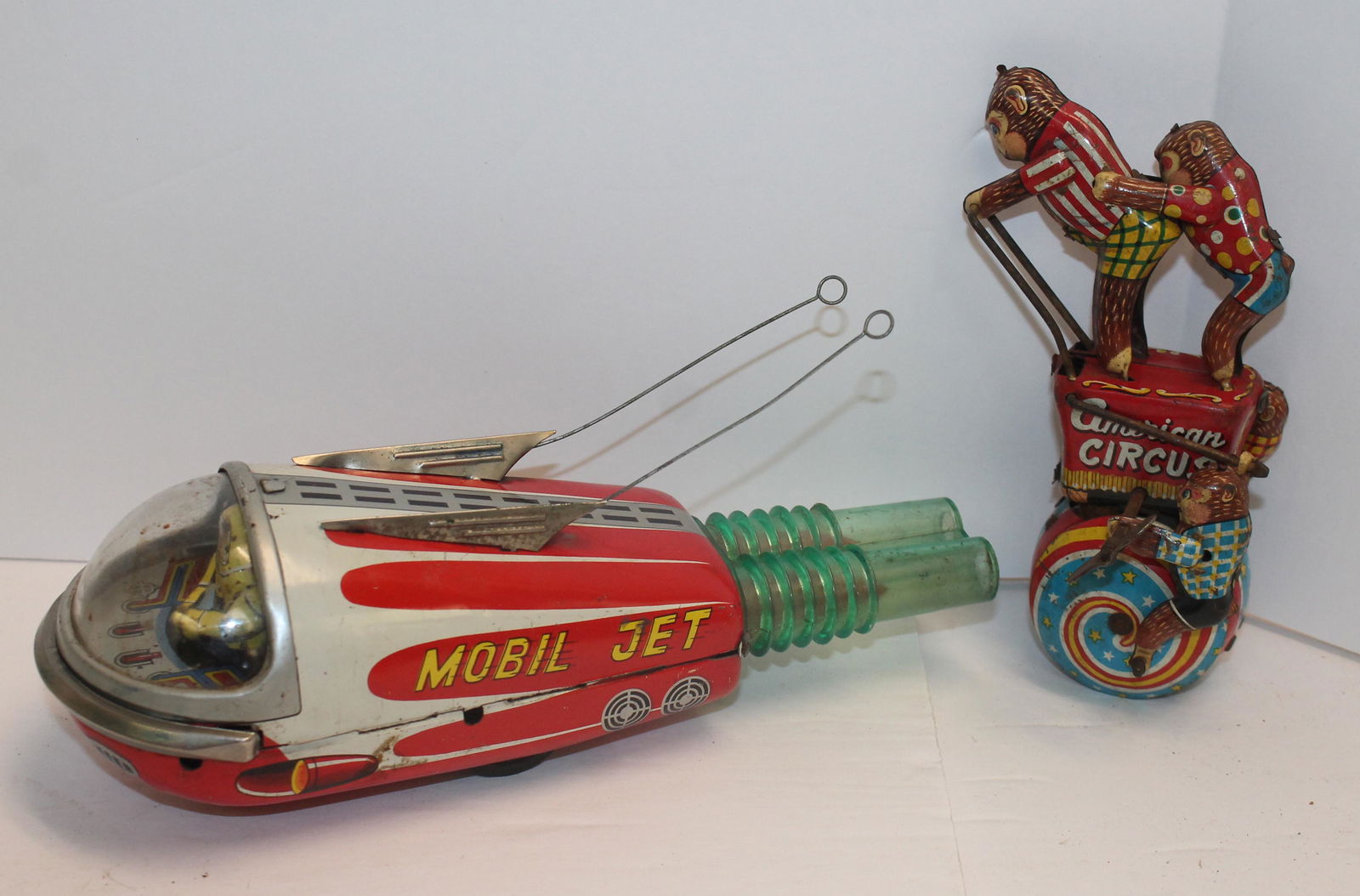 Lot of 2 tin wind-up toys incl Japanese "Mobil Jet" & "American Circus" (1 of 6)
