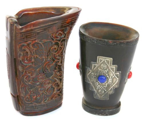 2 Chinese horn cups: 4" tall w bats of happiness & : 2 Chinese horn cups: 4" tall w bats of happiness & 3 1/4" tall w silvertone inlay & jewels