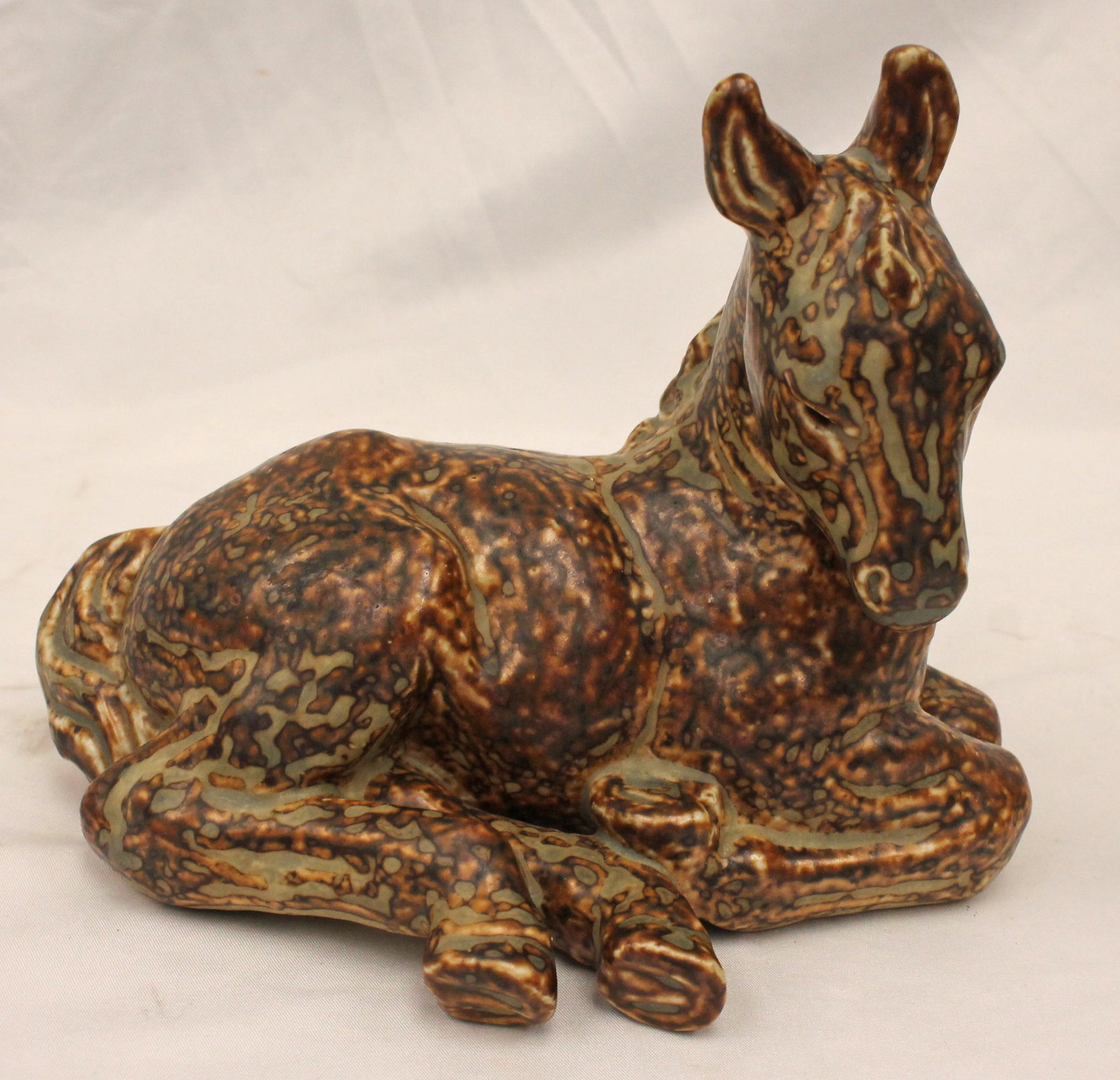 Royal Copenhagen pottery reclining foal (RC 21516) - 7 1/2" long: Royal Copenhagen pottery reclining foal (RC 21516) - 7 1/2" long