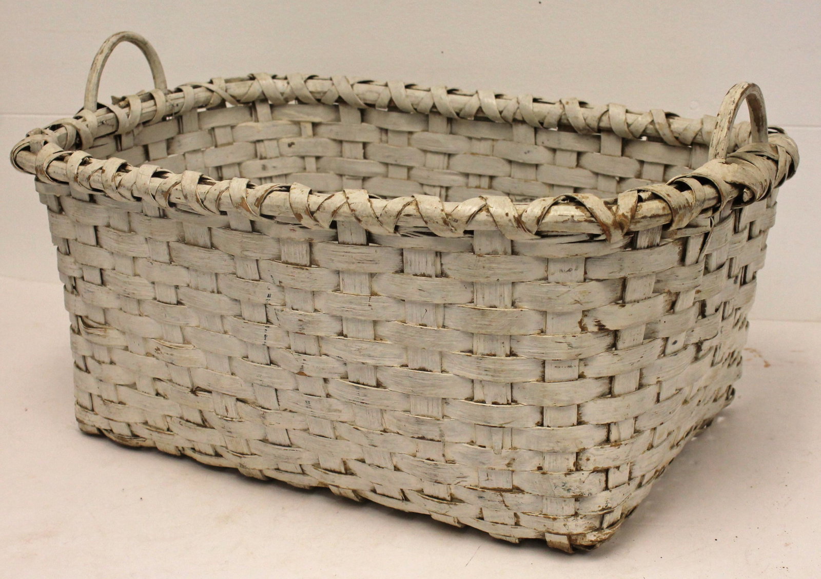 Gathering basket in white paint - 8 1/2" tall x 20" x 14" wide: Gathering basket in white paint - 8 1/2" tall x 20" x 14" wide