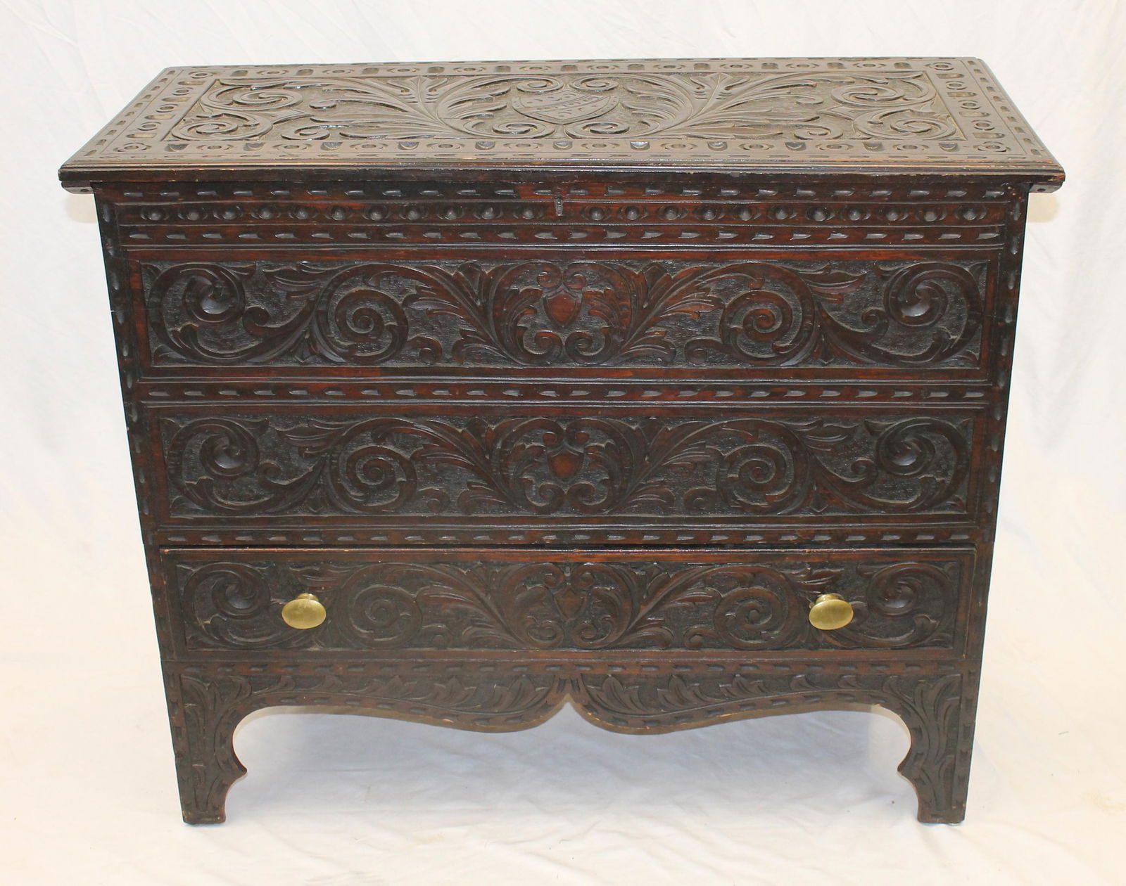 Antique heavily all over carved 1 drawer blanket chest - 33 1/2" tall x 40 3/4" wide x 17" deep (1 of 12)