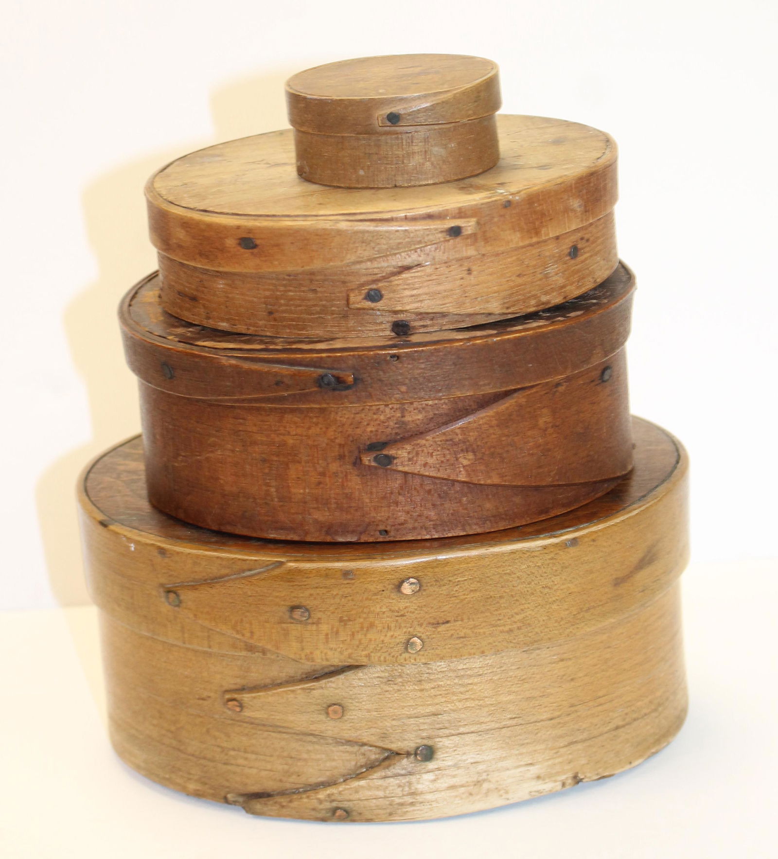 Stack of 4 oval finger lapped pantry boxes - 2 1/4", 5", 5 1/4" & 7" (1 of 14)
