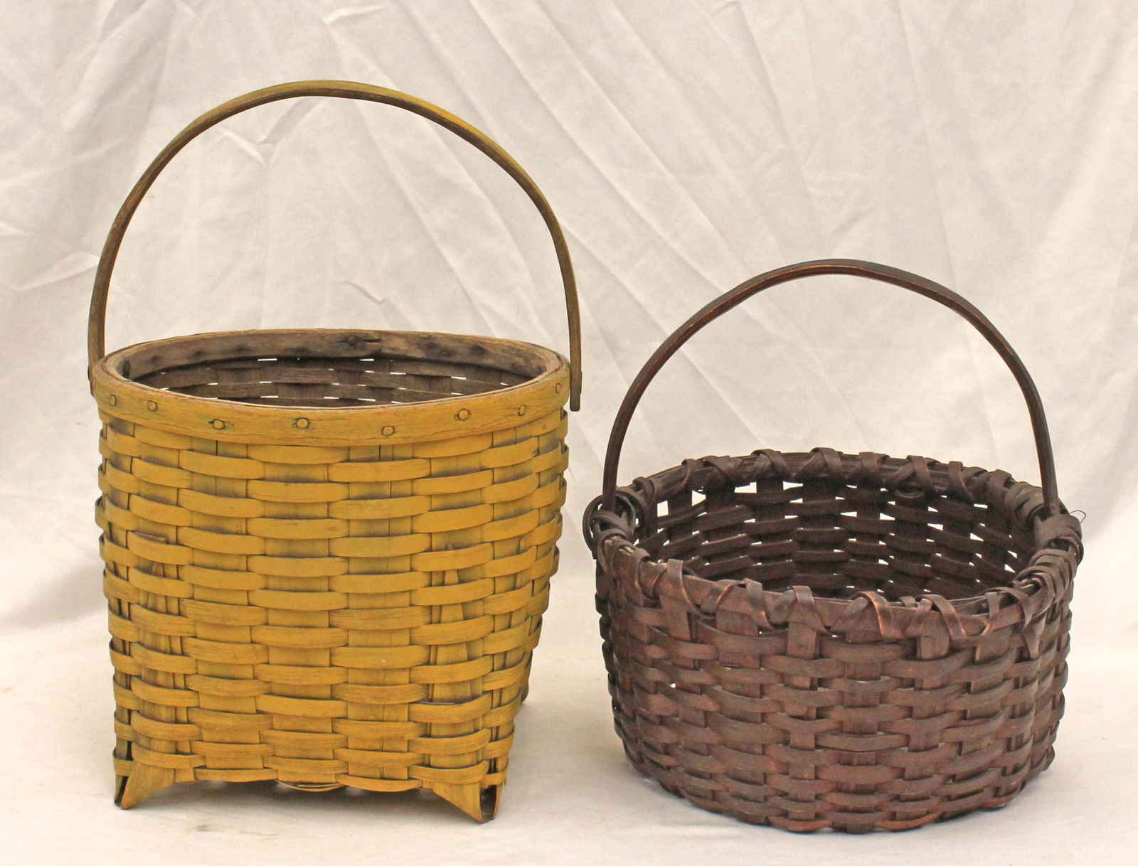 Lot of 2 painted baskets incl yellow swing handled & red fixed handled (1 of 6)