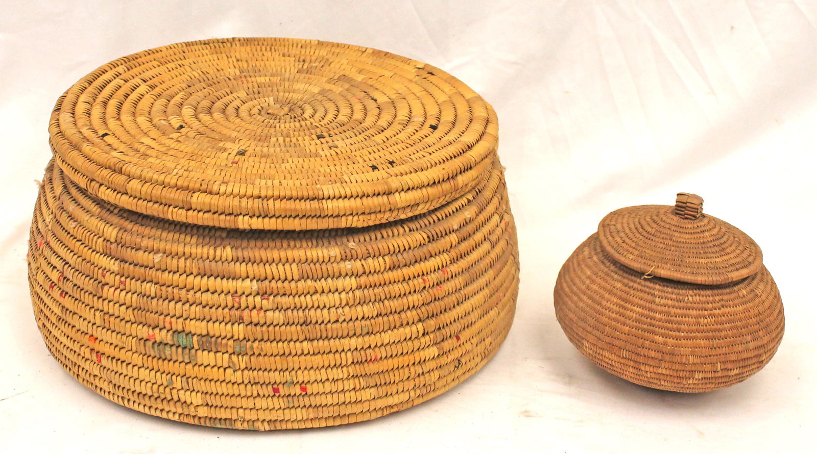 Lot of 2 covered baskets - possibly Native American - small is 6 1/2" diam x 5" tall & larger 13" (1 of 9)