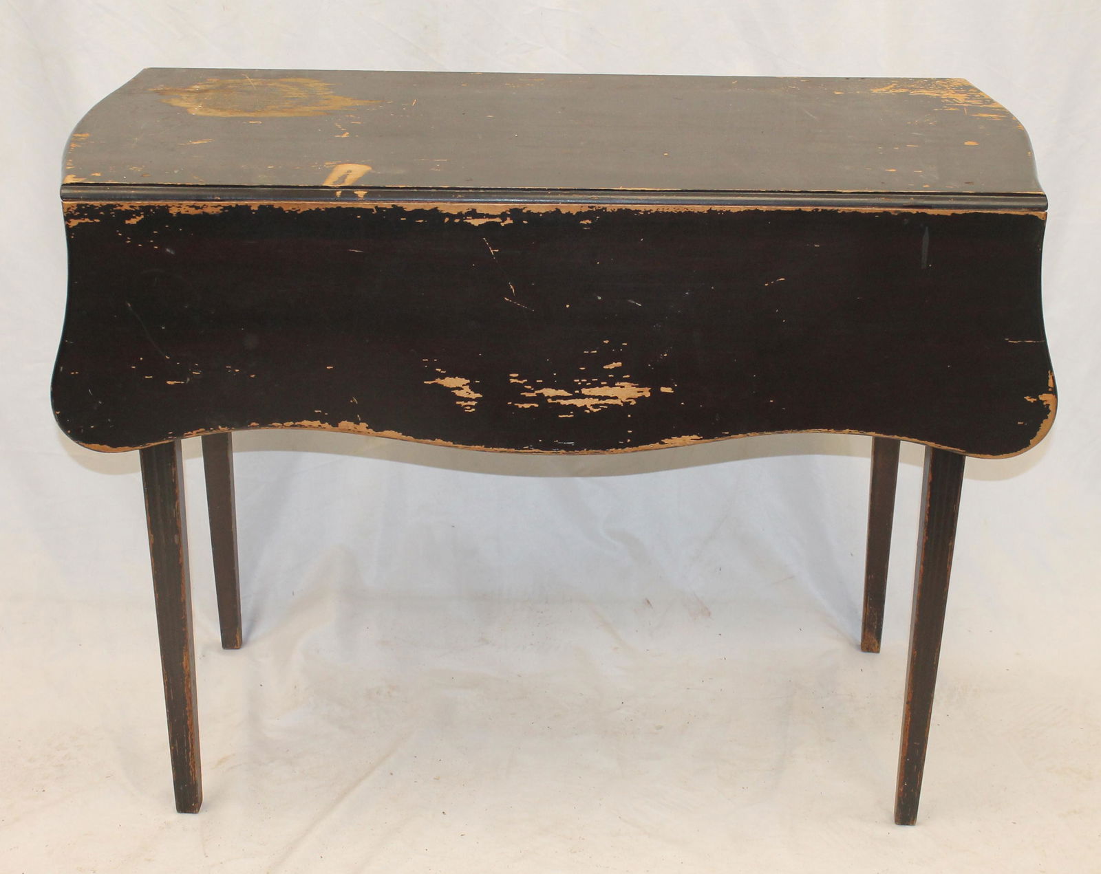 Hepplewhite dropleaf Pembroke table w shaped leaves in Spanish Brown - 27" tall x 36" long x 15" (1 of 3)