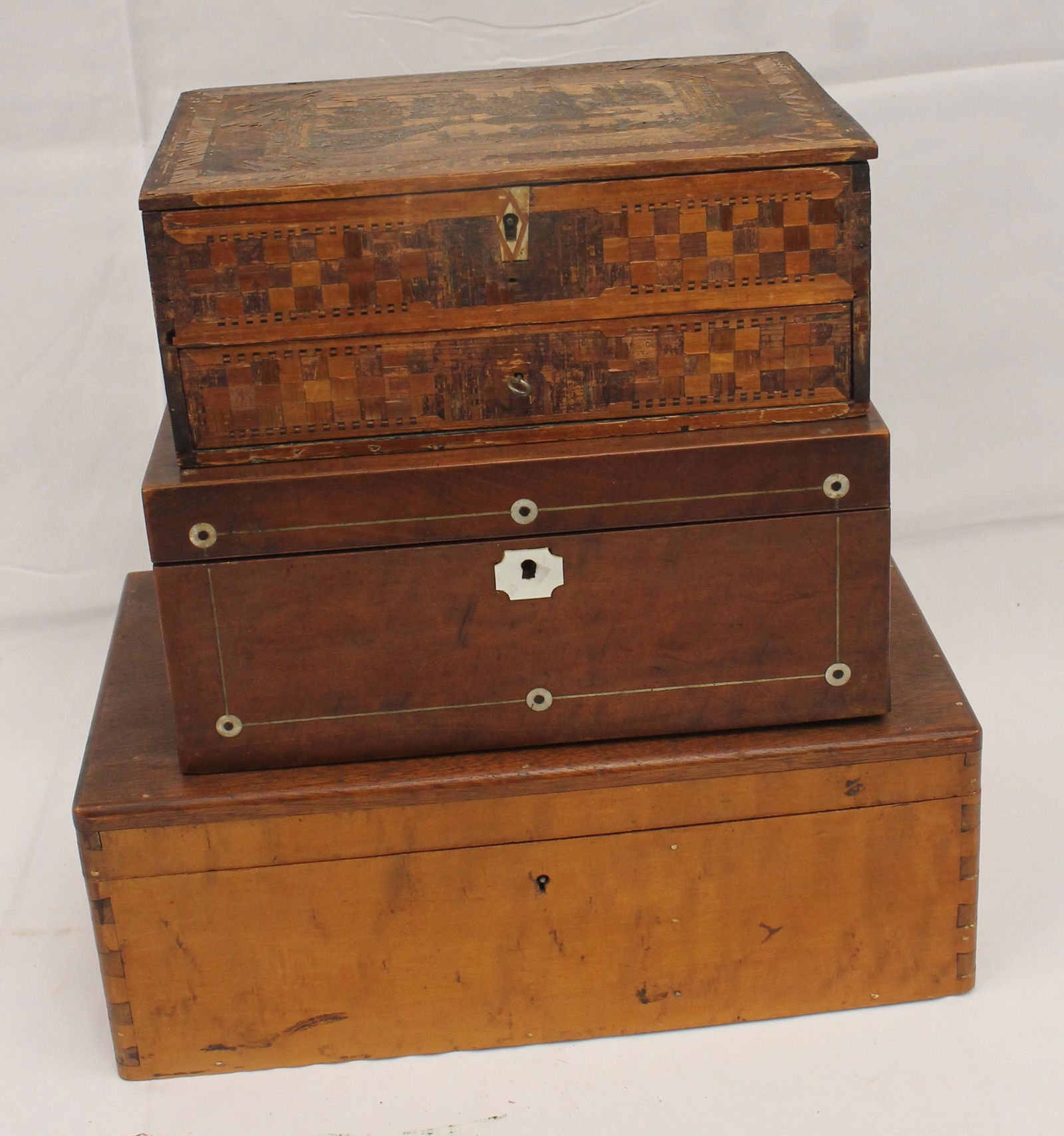 Lot of 3 wooden document/valuable boxes (1 of 8)