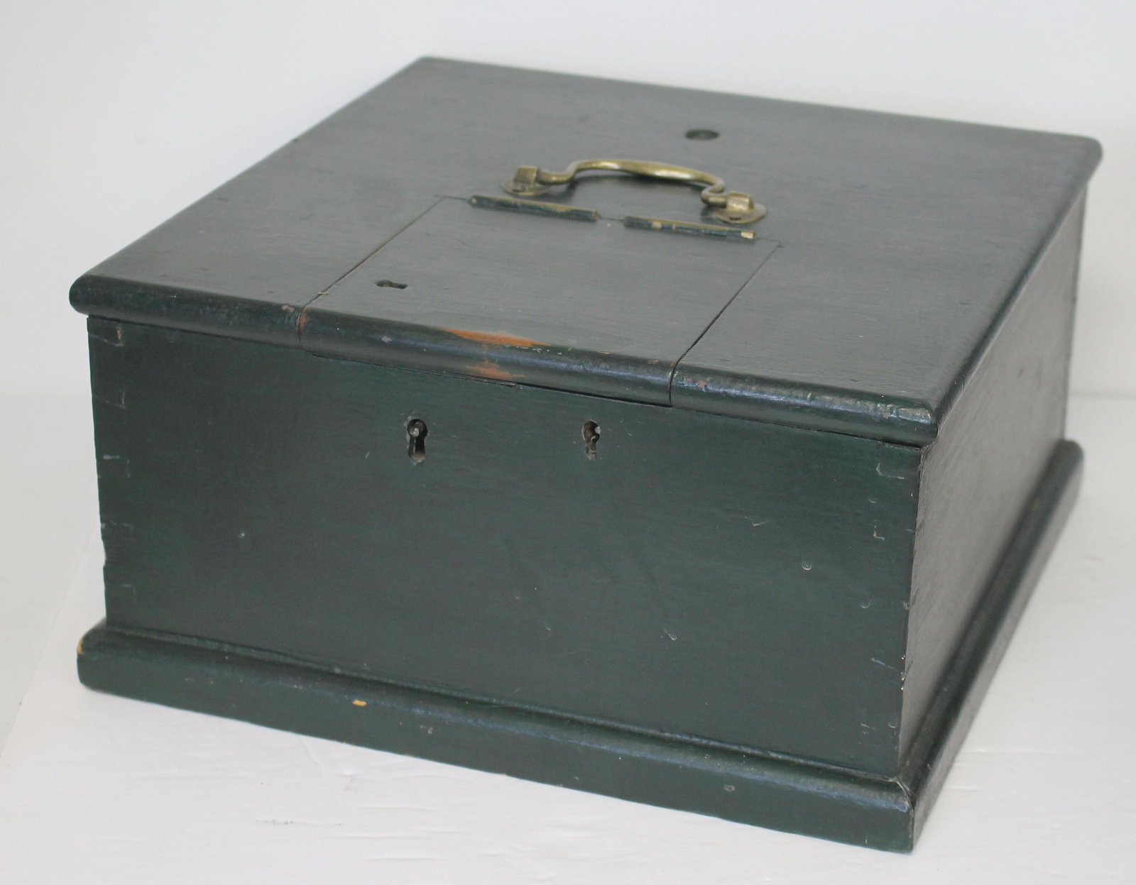 Wooden ballot box in green paint w brass handle - 6 1/2" tall x 12 3/4" wide x 12 1/2" deep: Wooden ballot box in green paint w brass handle - 6 1/2" tall x 12 3/4" wide x 12 1/2" deep