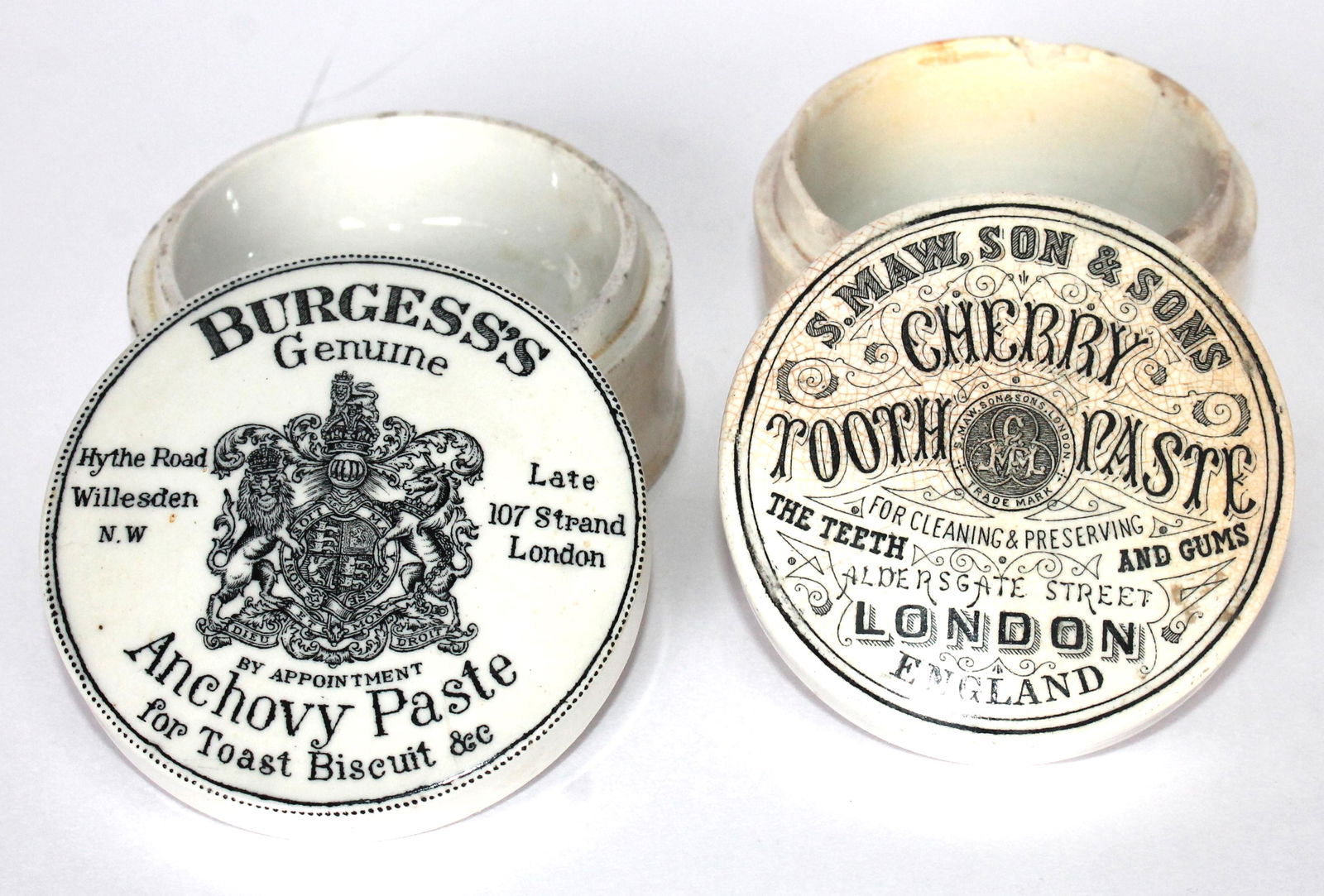 Lot of 2 Victorian English ironstone pot lids - 3" & 3 1/2" diam (1 of 3)