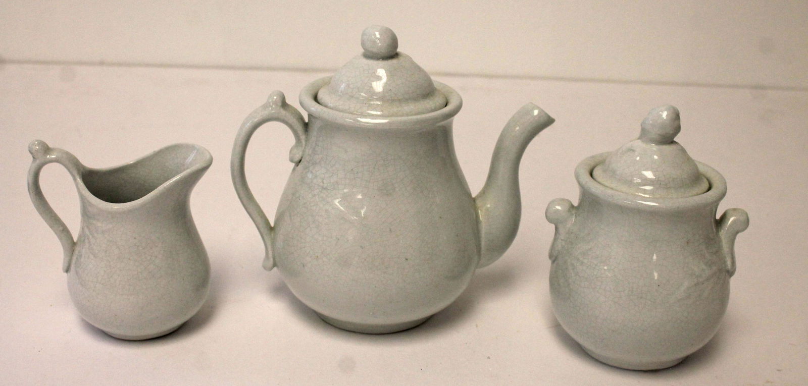 Child's 3 pc Ironstone tea set w raised leaf dec - teapot, sugar & creamer (1 of 7)