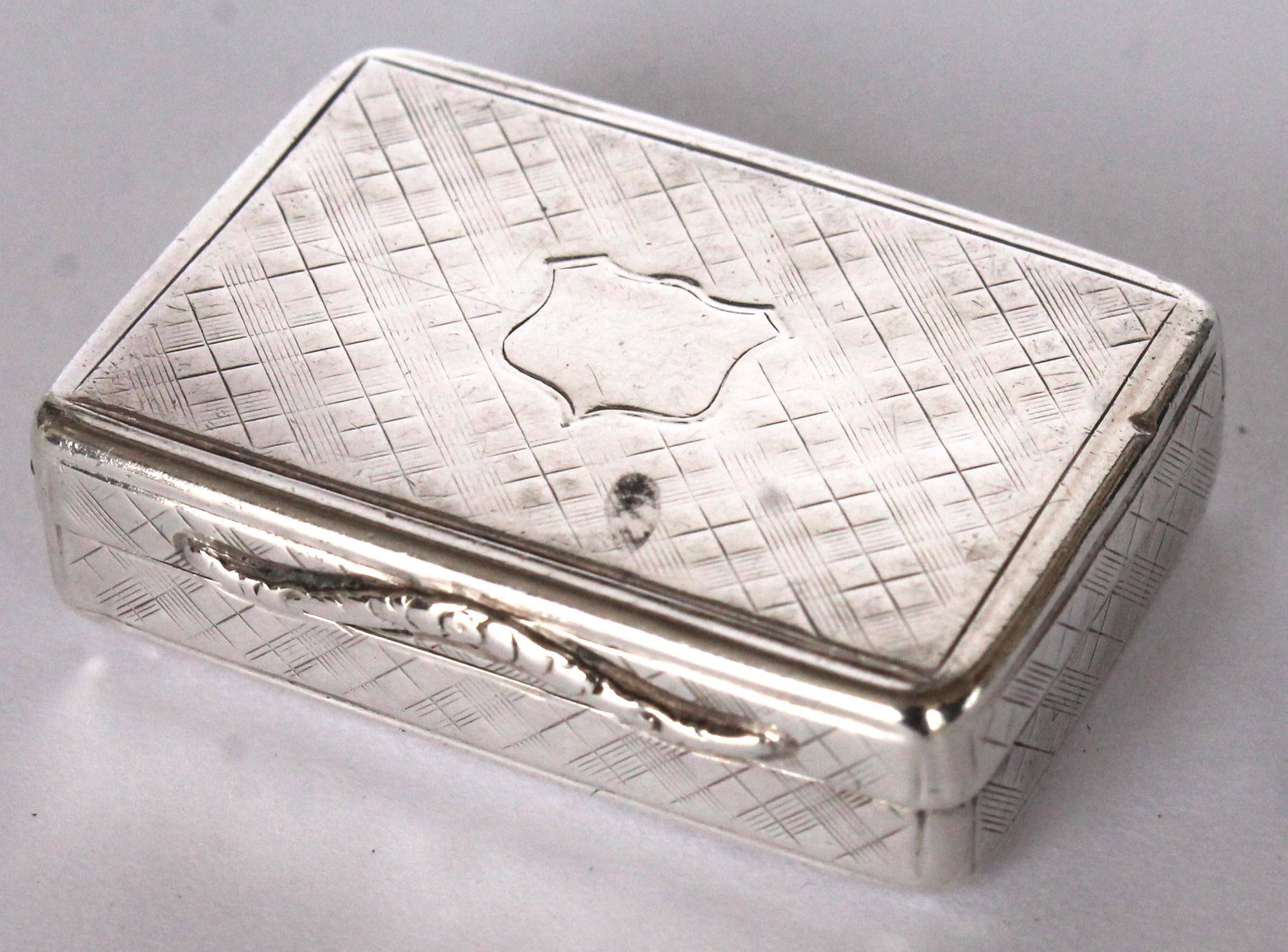 Antique English sterling silver vinaigrette - dated 1827 - 1"x1 1/2": Antique English sterling silver vinaigrette - dated 1827 - 1"x1 1/2"
