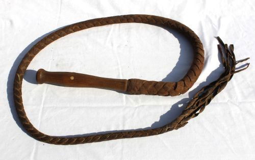 19thC slaver's leather whip w oak handle & sailor: 19thC slaver's leather whip w oak handle & sailor's ebony & ivory inlay - 67" long