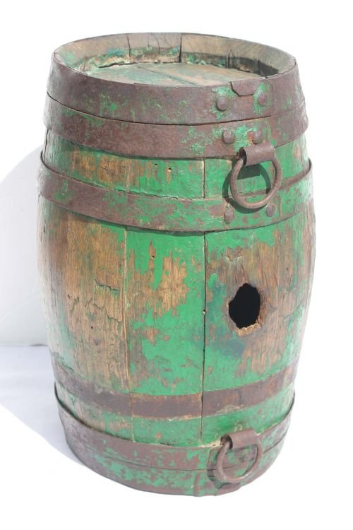 rare Rev War 11 1/2" tall wooden powder keg in ori: rare Rev War 11 1/2" tall wooden powder keg in orig green paint