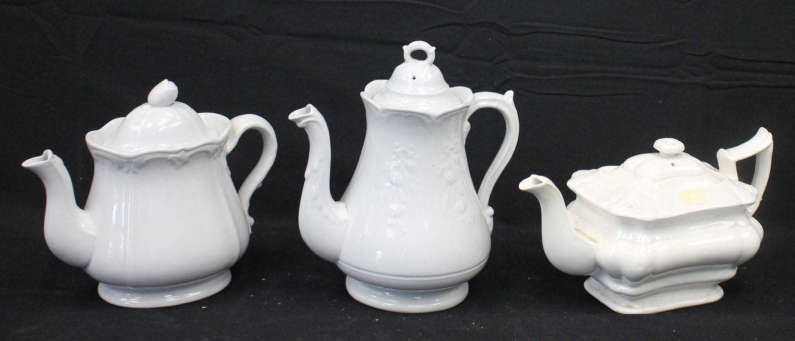 Lot of 3 ironstone teapots - 10", 8" & 6 1/2" tall (1 of 10)