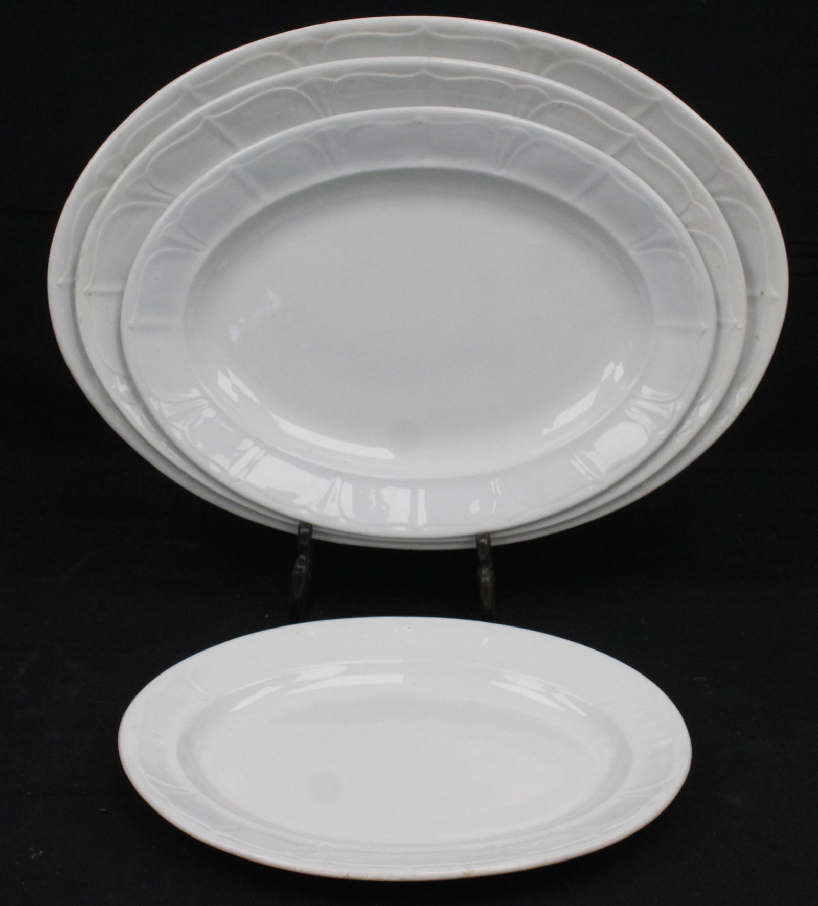 Lot of 4 ironstone oval platters - 20 1/4", 18 1/4", 16 1/4" & 14 1/4" long (1 of 7)