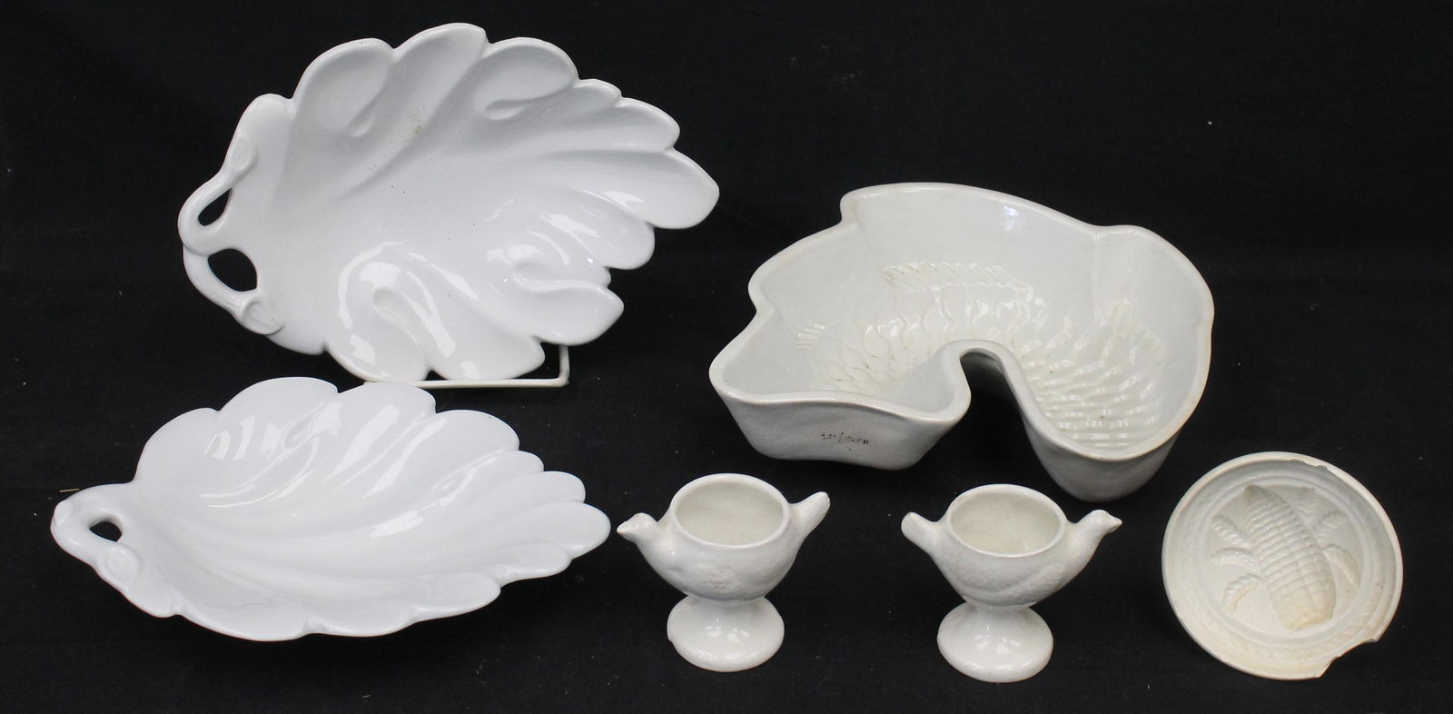 Lot of 6 pcs of ironstone incl 2 swan form dishes, a fish form food mold, 2 chicken figural egg cups: Lot of 6 pcs of ironstone incl 2 swan form dishes, a fish form food mold, 2 chicken figural egg cups & a corn motif butter stamp