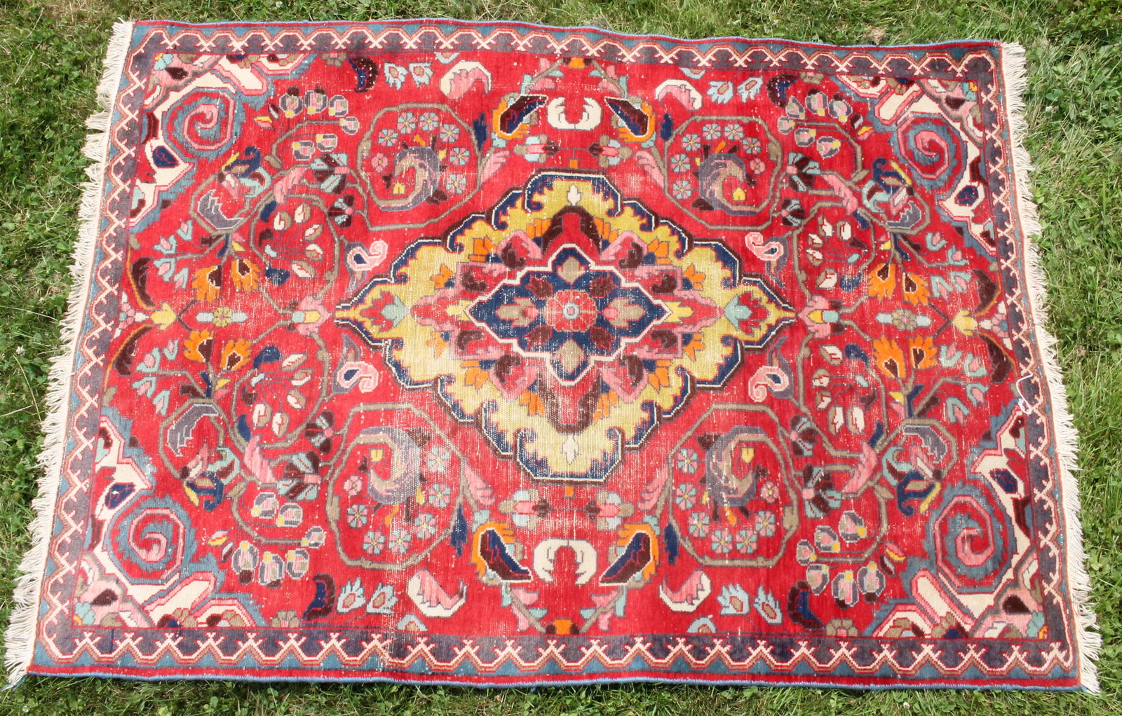 Oriental area rug - 3'8"x5'3" (1 of 8)