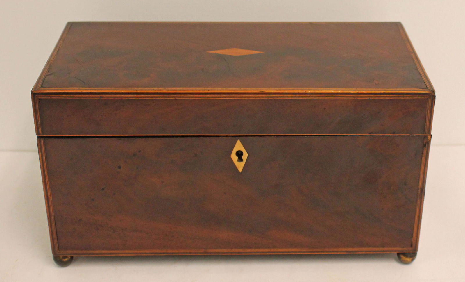 18thC burl walnut inlaid tea caddy - 6 1/2" tall x 12" wide x 5 3/4" deep (1 of 8)