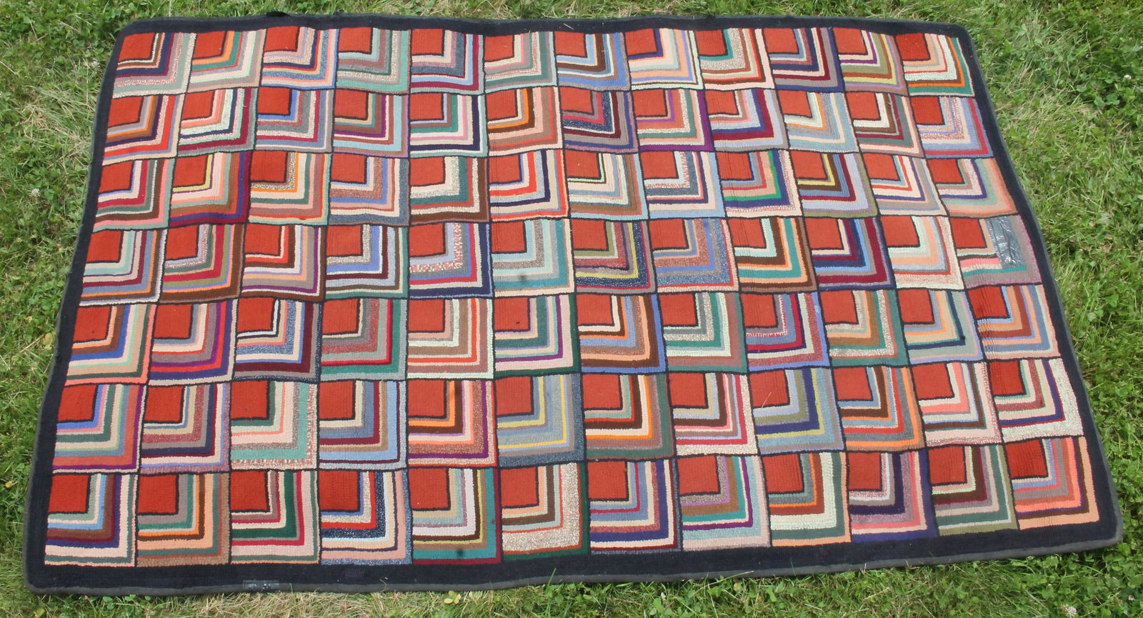 Geometric motif hooked area rug - as found - 48 1/2"x73 1/2" (1 of 7)