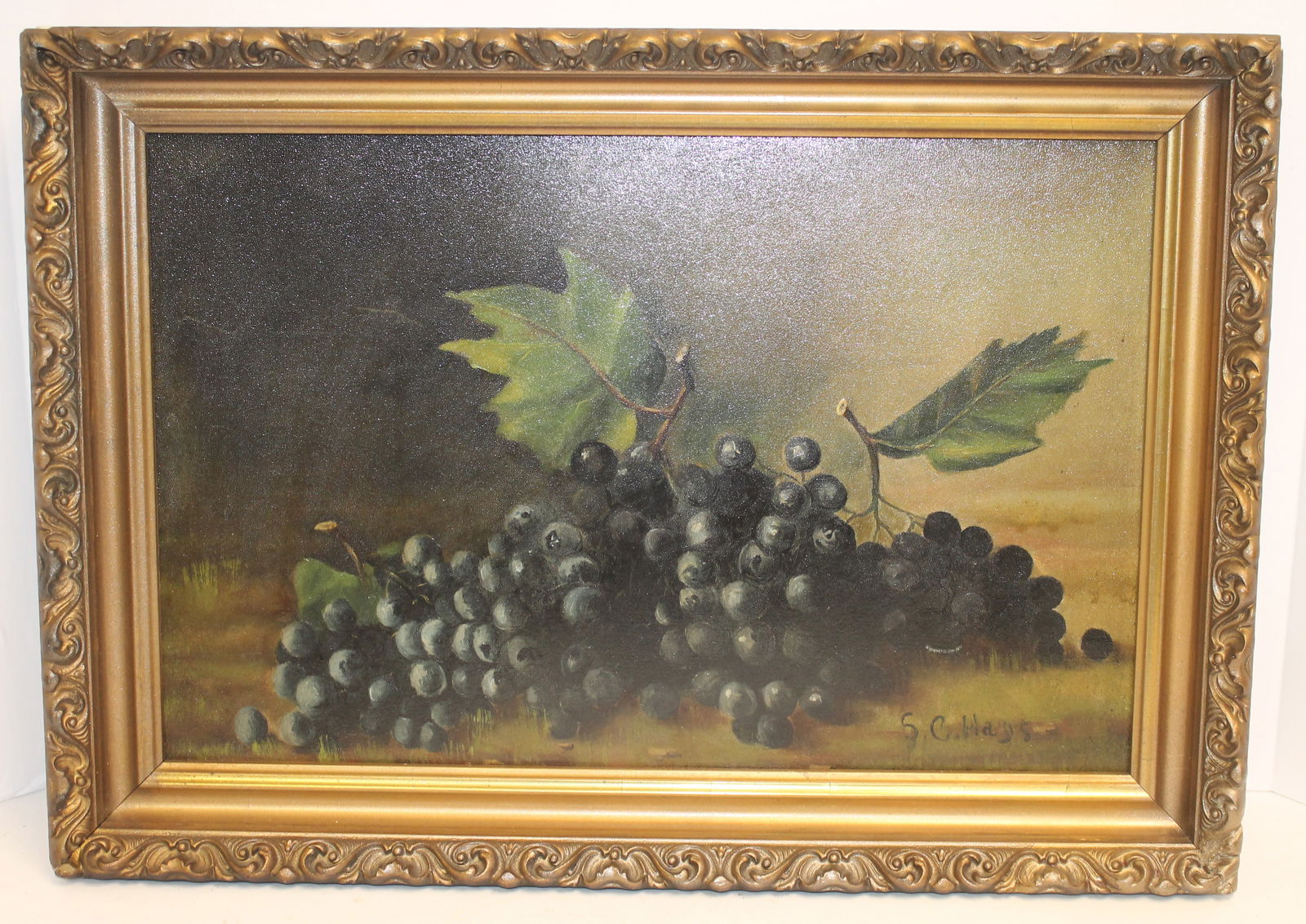 Antique o/c still life of grapes in Victorian carved frame - overall framed size 15 1/4"x 21 1/2" (1 of 10)
