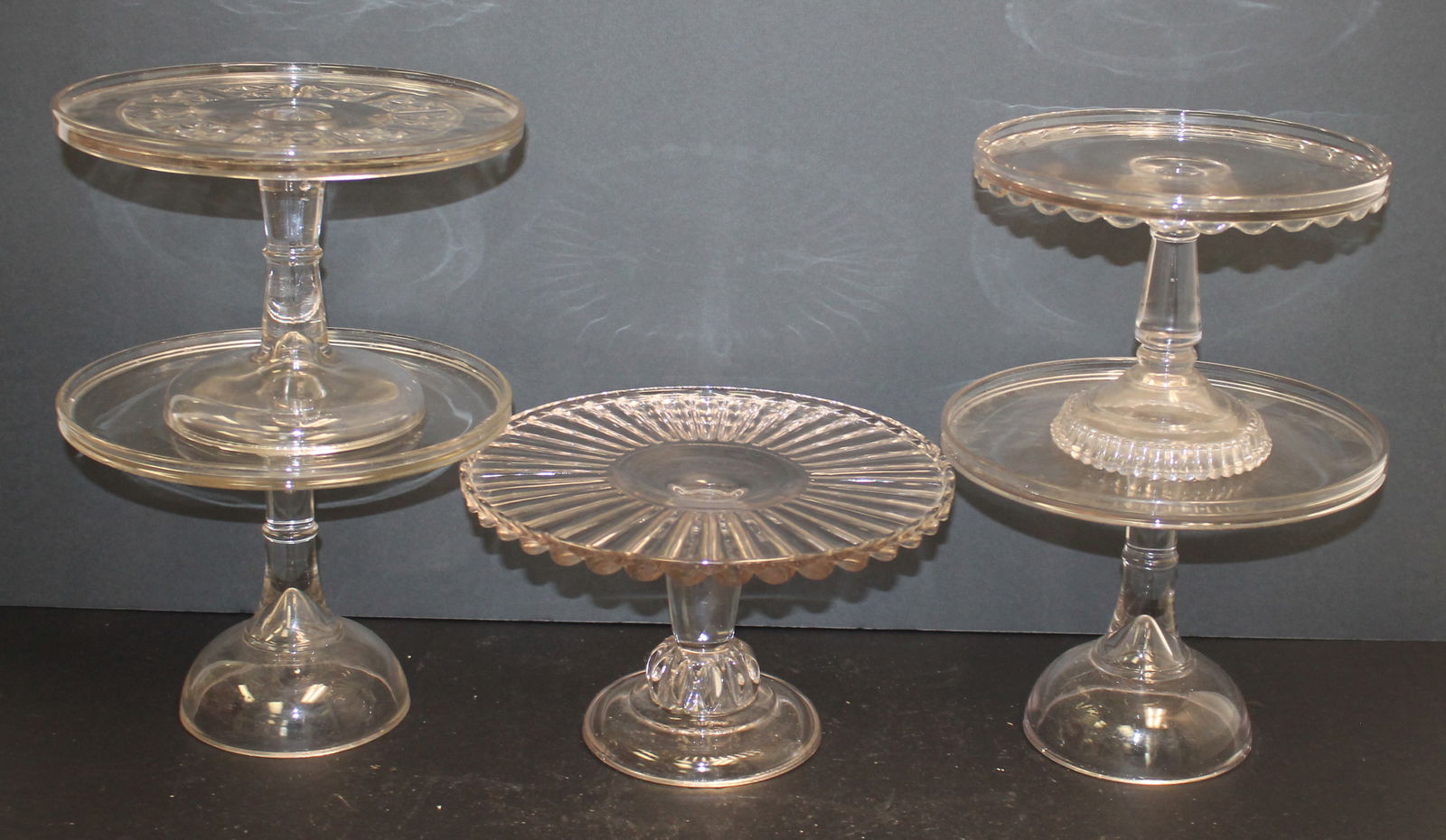 Lot of 5 clear glass cake stands 8 1/2", 9 1/2" & 10 1/2" diam (1 of 9)