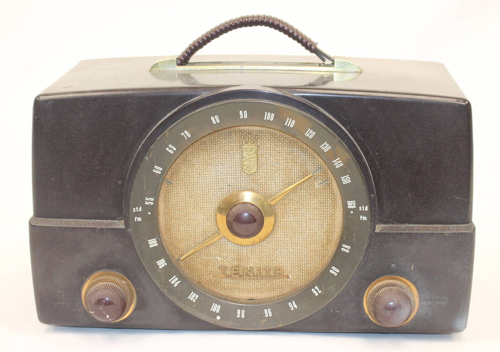 Vintage Zenith Model G725 Bakelite Table Top Radio 14 1/2"x17 1/2"x9